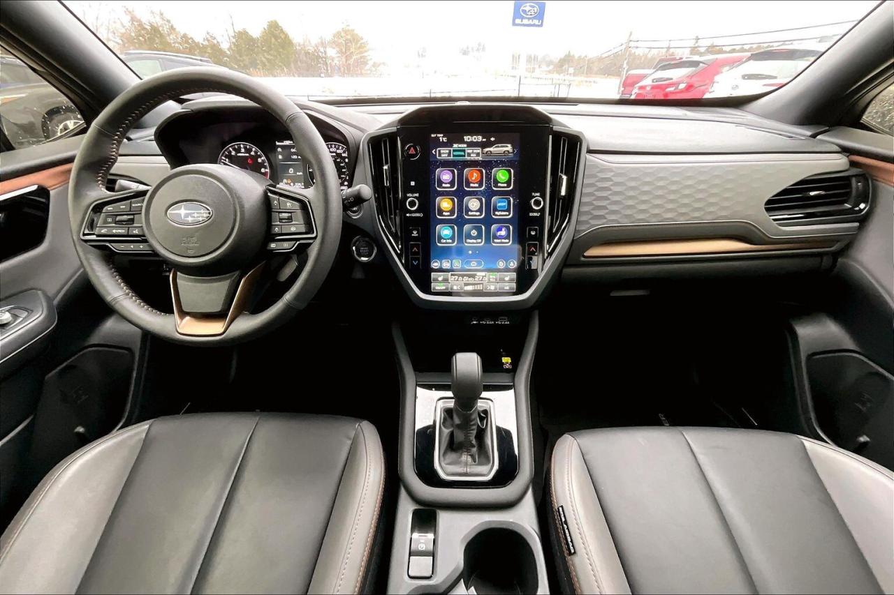 2025 Subaru Forester SPORT AWD   SUNROOF   HEATED SEATS   3.99% RATES Photo3