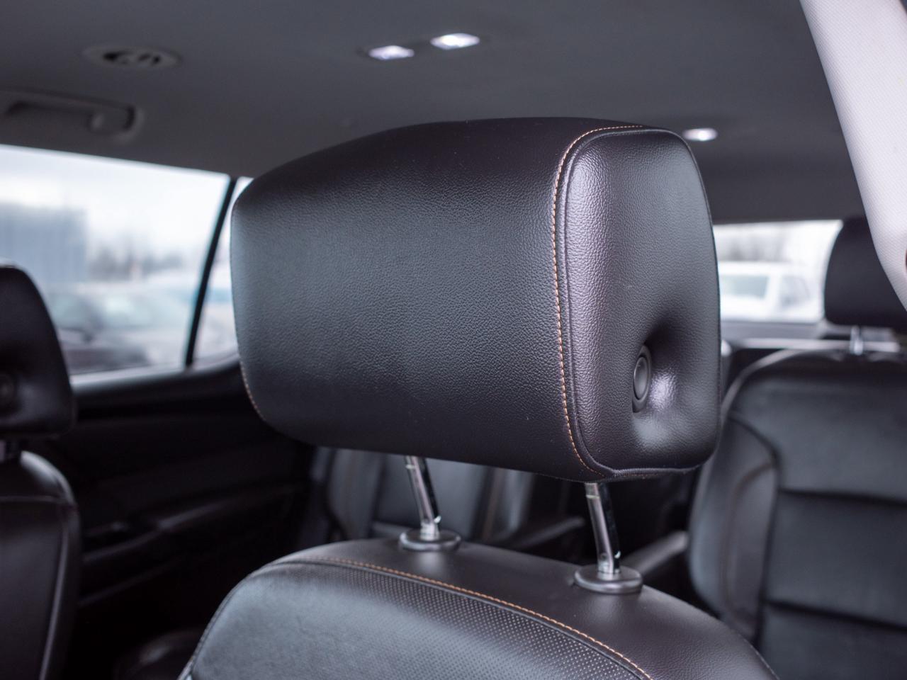 2021 Chevrolet Traverse Premier- Heated & Ventilated Front Seats Photo