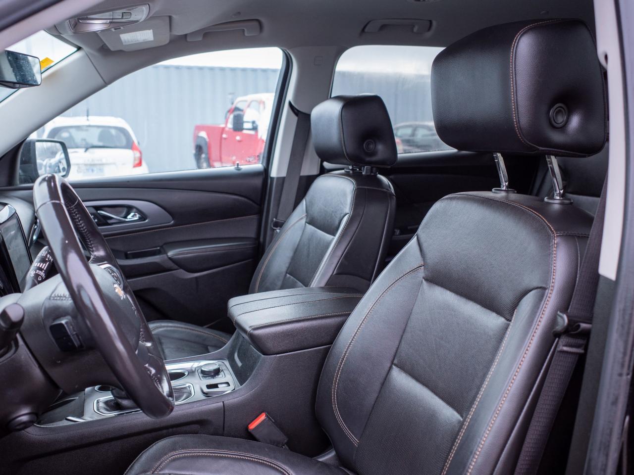2021 Chevrolet Traverse Premier- Heated & Ventilated Front Seats Photo