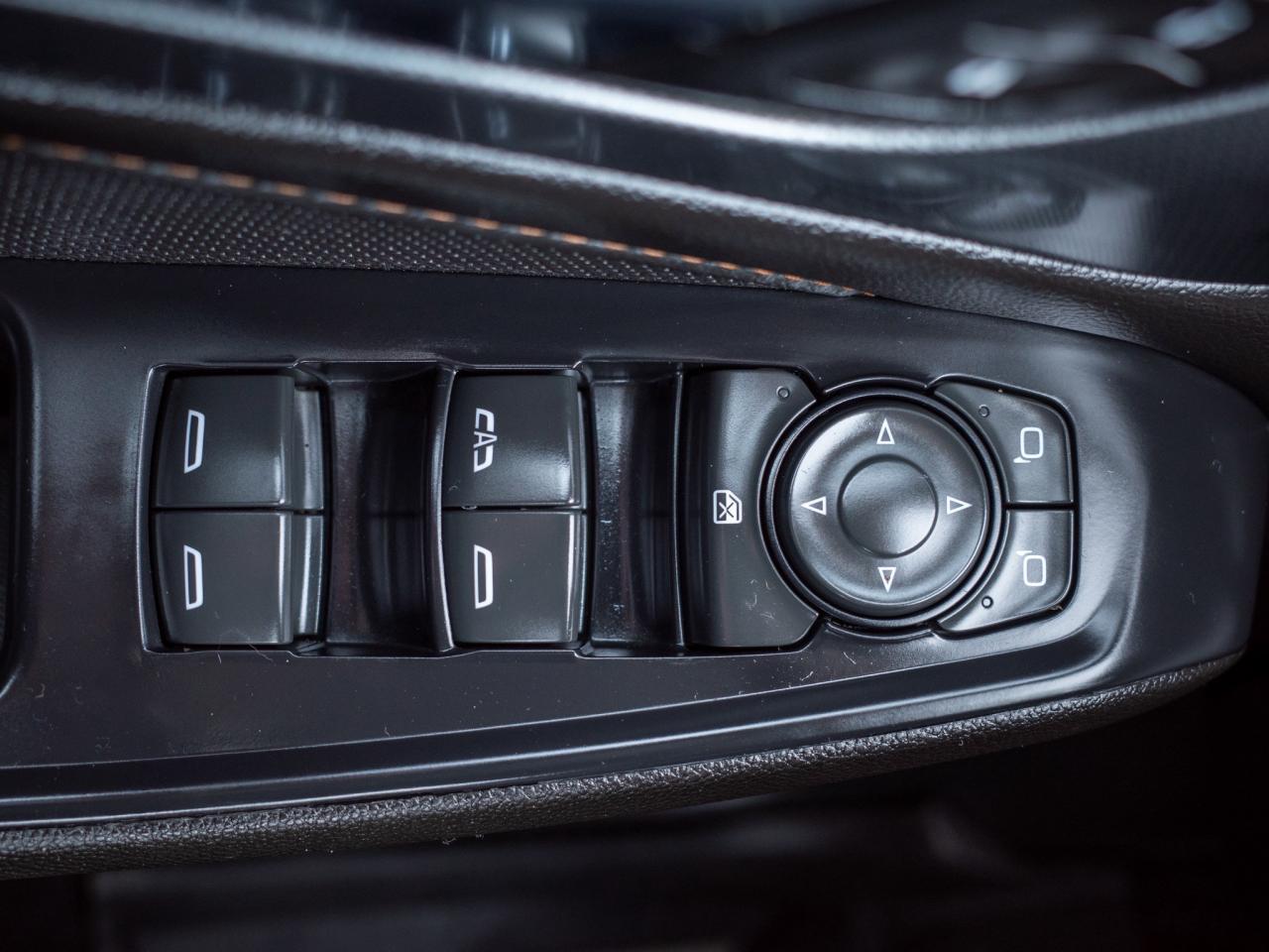 2021 Chevrolet Traverse Premier- Heated & Ventilated Front Seats Photo