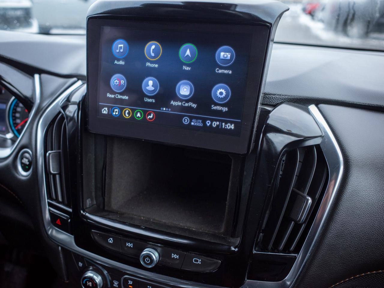 2021 Chevrolet Traverse Premier- Heated & Ventilated Front Seats Photo