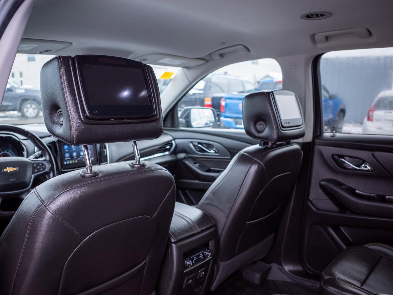 2021 Chevrolet Traverse Premier- Heated & Ventilated Front Seats Photo