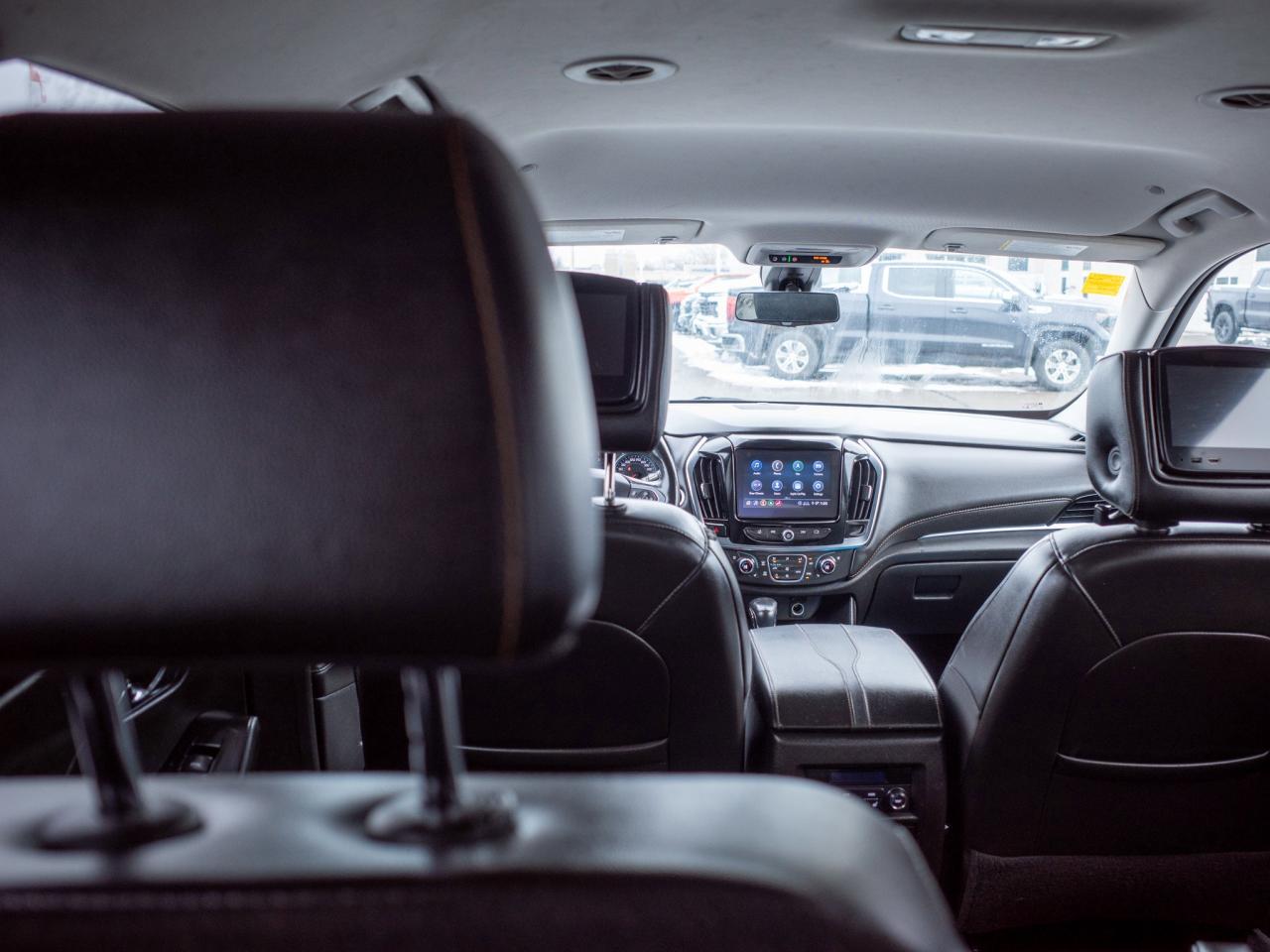 2021 Chevrolet Traverse Premier- Heated & Ventilated Front Seats Photo