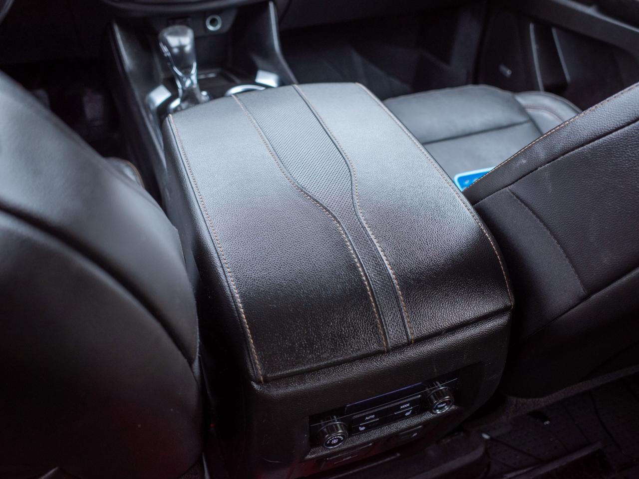 2021 Chevrolet Traverse Premier- Heated & Ventilated Front Seats Photo