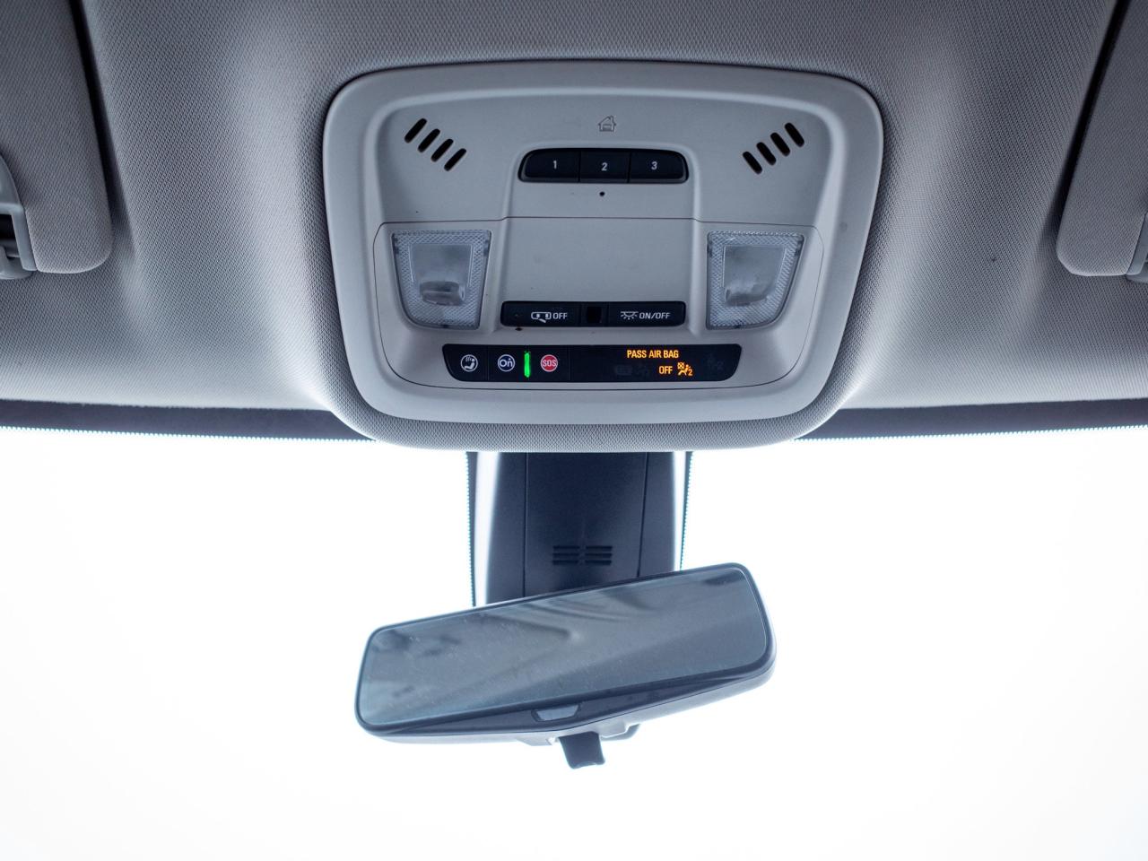 2021 Chevrolet Traverse Premier- Heated & Ventilated Front Seats Photo