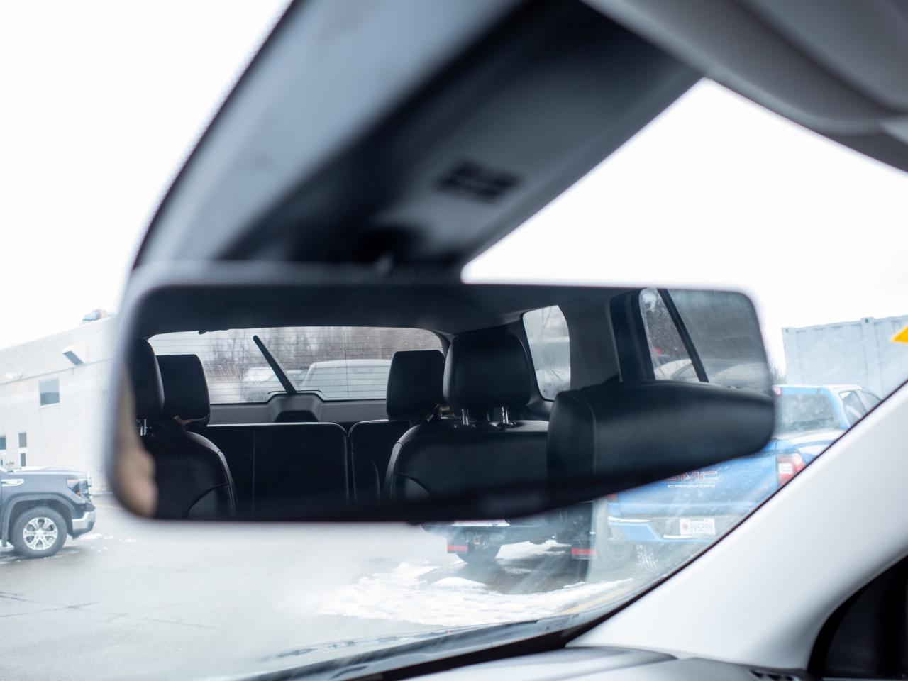 2021 Chevrolet Traverse Premier- Heated & Ventilated Front Seats Photo