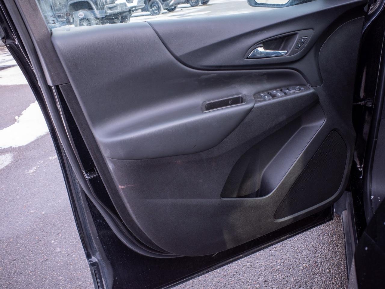 2023 Chevrolet Equinox LT - Touchscreen Infotainment System Photo