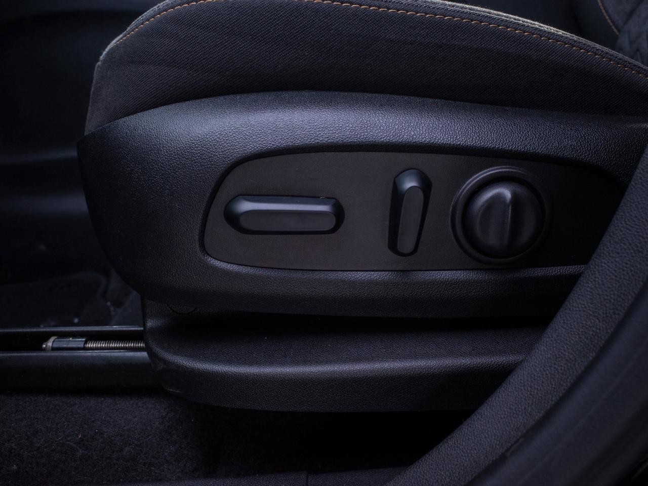 2023 Chevrolet Equinox LT - Touchscreen Infotainment System Photo