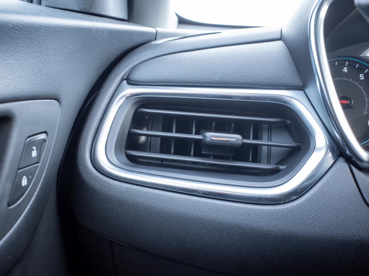 2023 Chevrolet Equinox LT- Touchscreen Infotainment   Remote Engine Start Photo