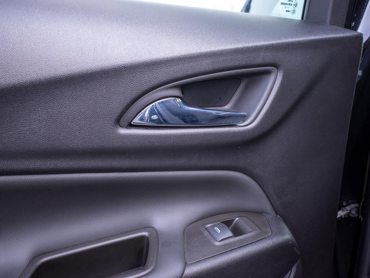 2023 Chevrolet Equinox LT- Touchscreen Infotainment   Remote Engine Start Photo