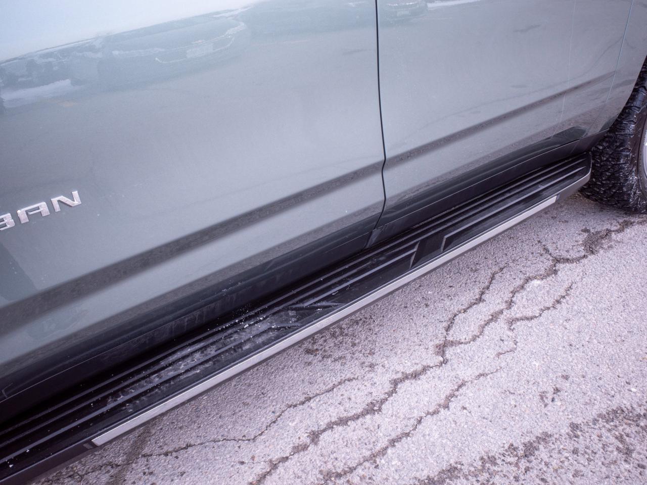 2023 Chevrolet Suburban Premier- Power Sliding Center Console Photo