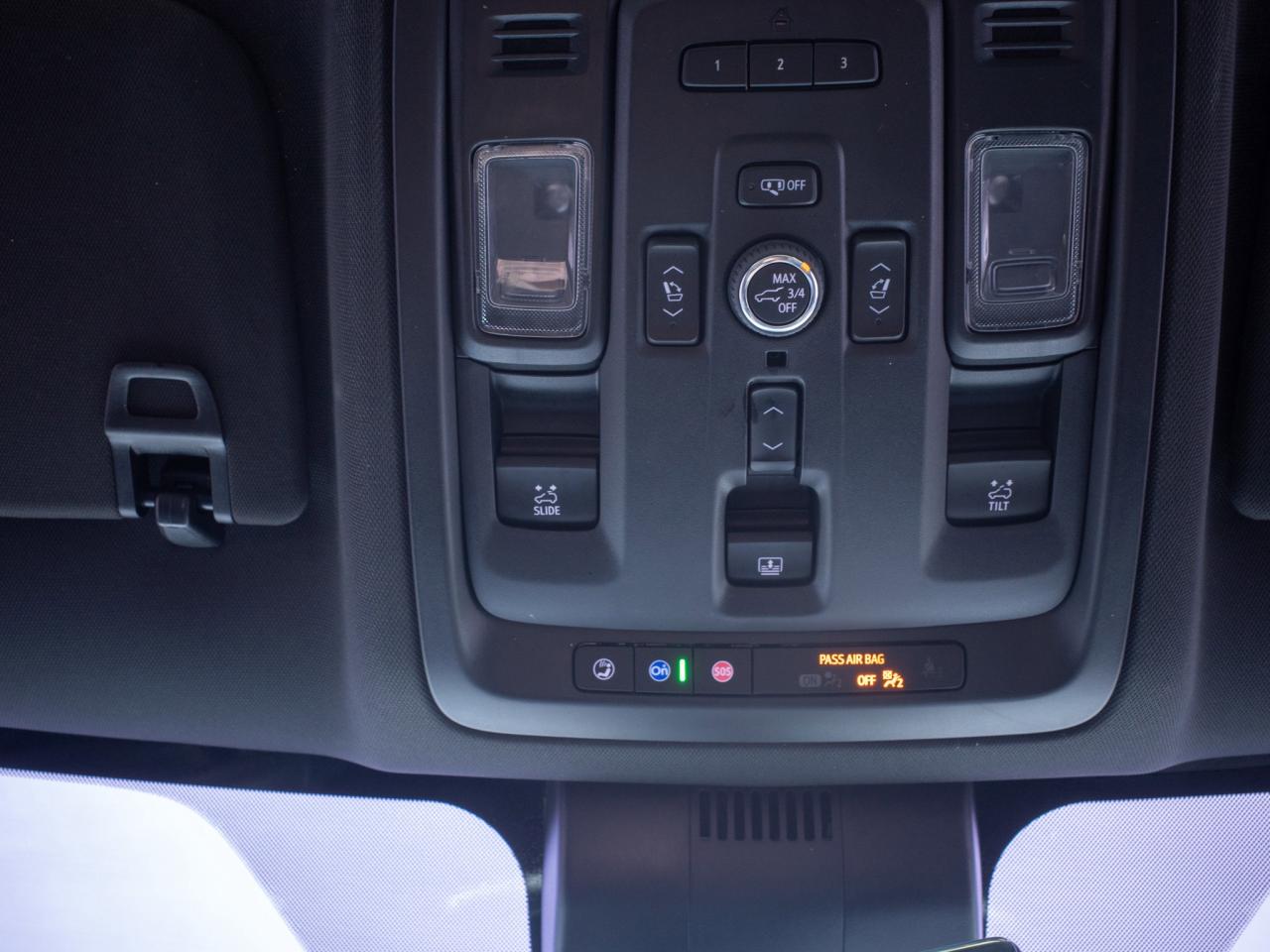2023 Chevrolet Suburban Premier- Power Sliding Center Console Photo