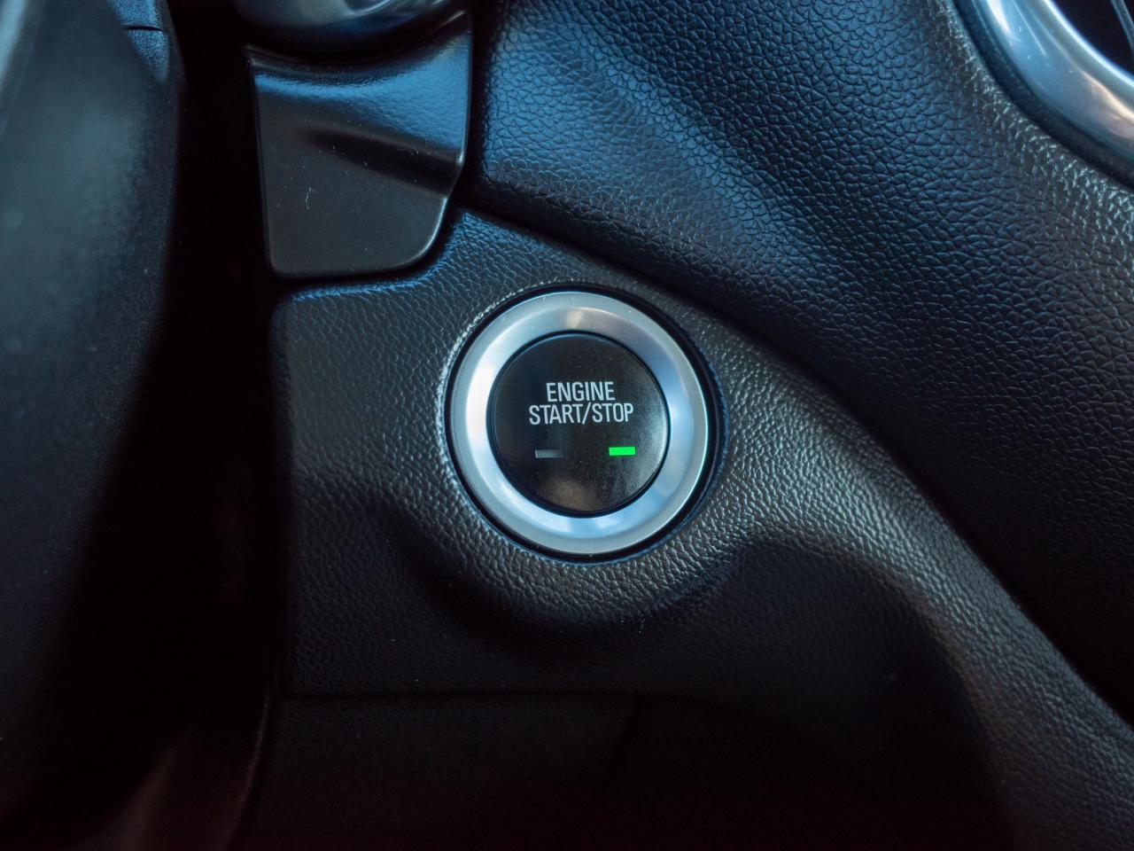2018 Chevrolet Equinox LT - Steering Wheel Audio Controls Photo