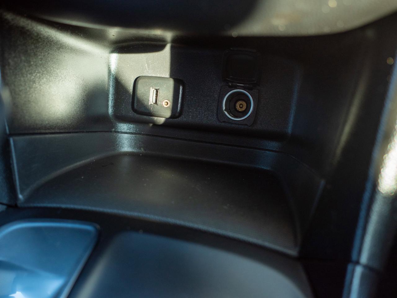 2018 Chevrolet Equinox LT - Steering Wheel Audio Controls Photo