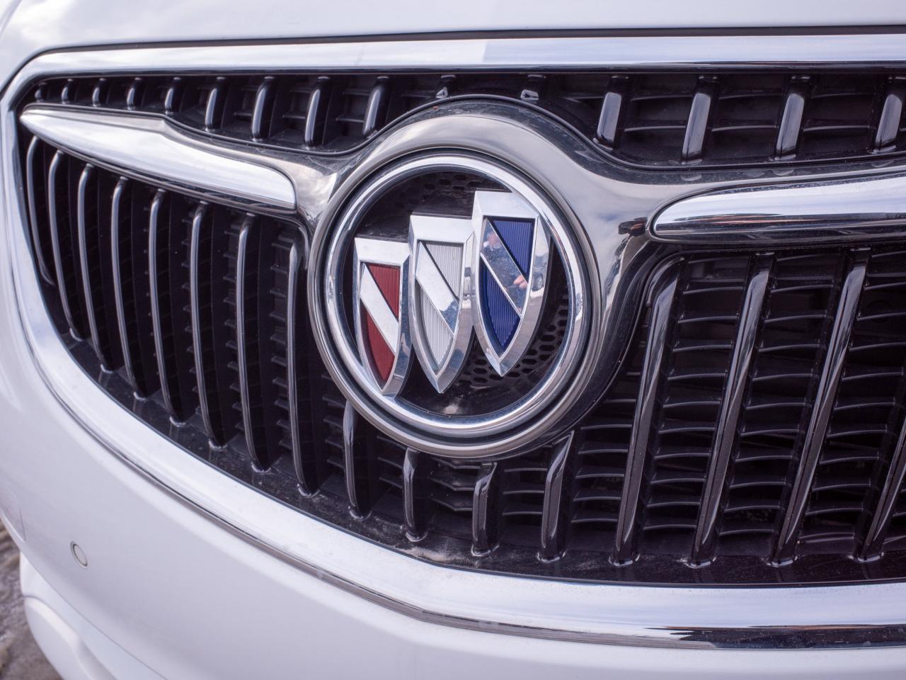 2019 Buick Envision Premium - Bose Audio Panoramic Sunroof Photo