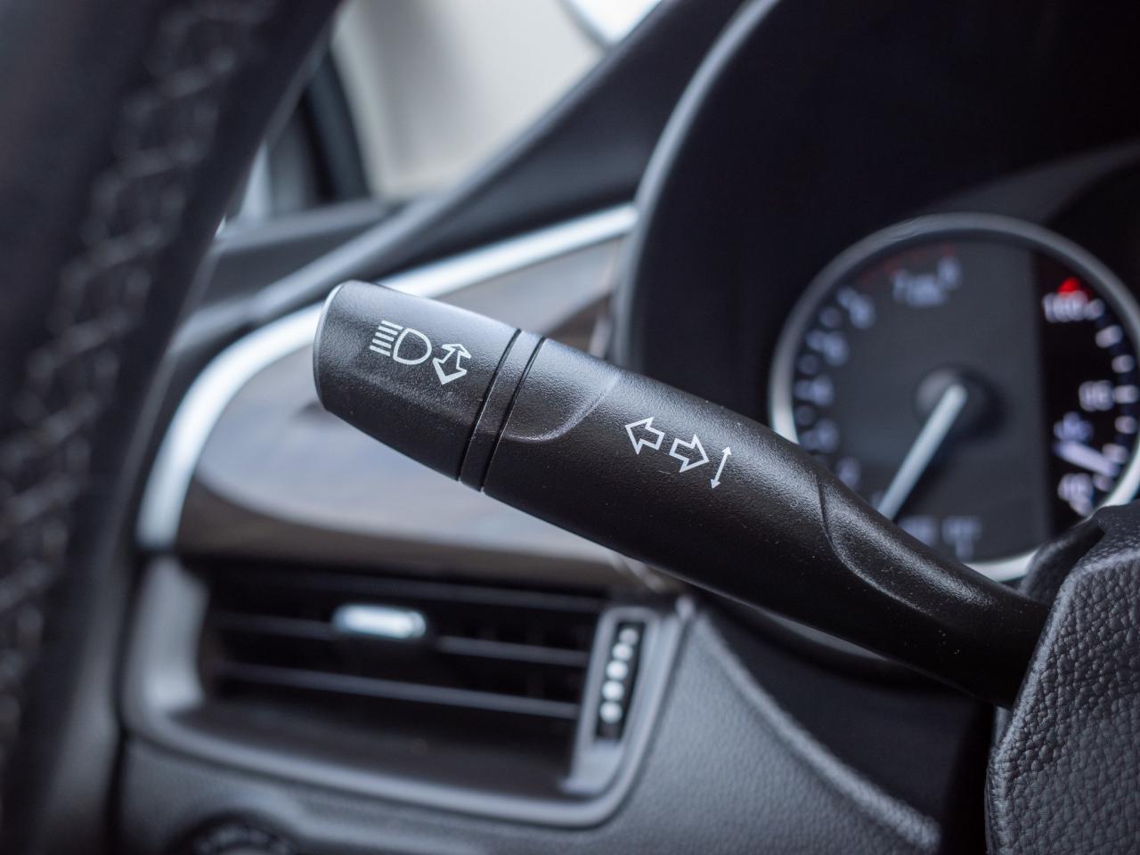 2019 Buick Envision Premium - Bose Audio Panoramic Sunroof Photo