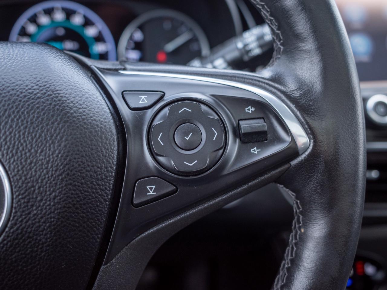 2019 Buick Envision Premium - Bose Audio Panoramic Sunroof Photo