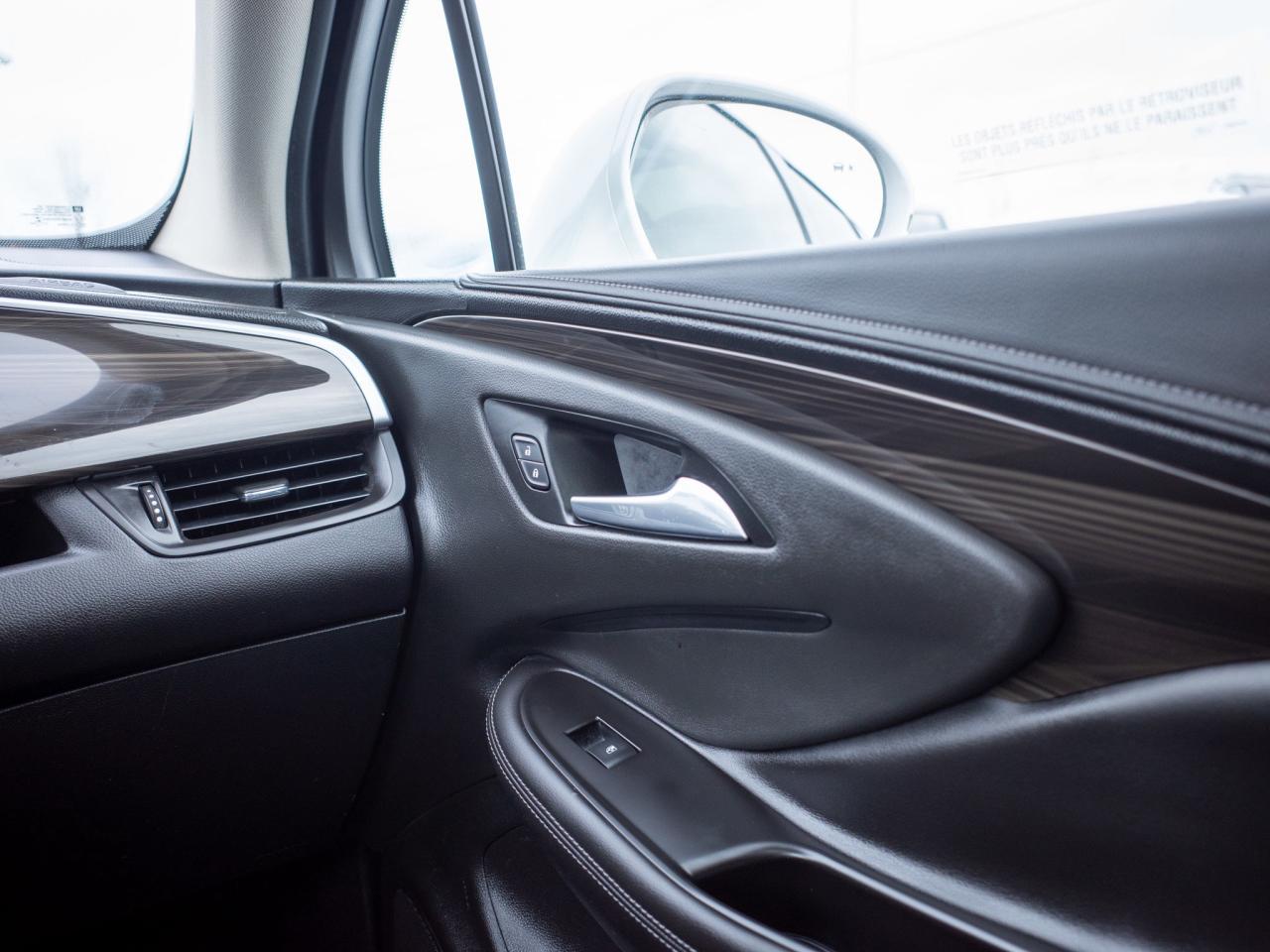 2019 Buick Envision Premium - Bose Audio Panoramic Sunroof Photo