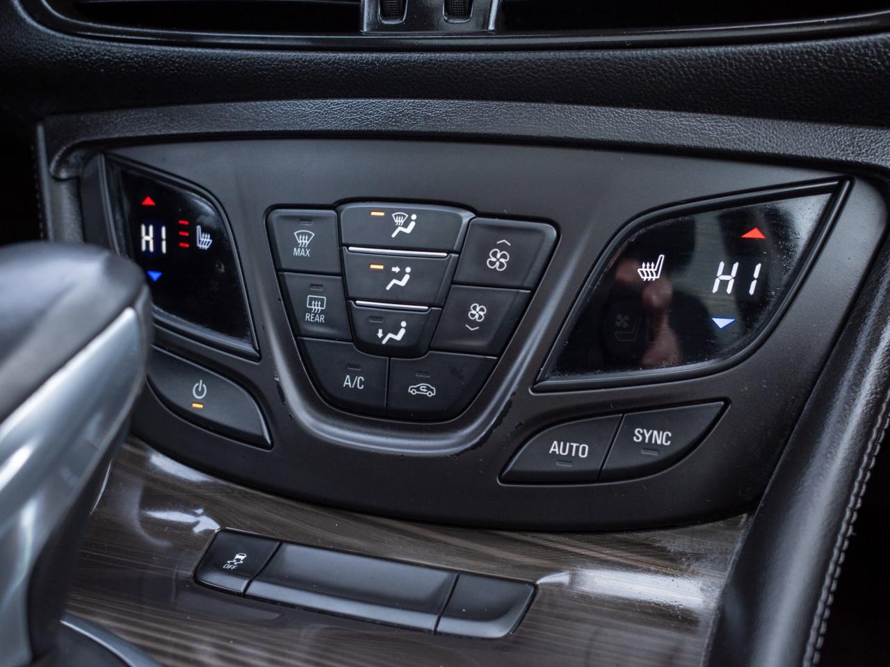 2019 Buick Envision Premium - Bose Audio Panoramic Sunroof Photo