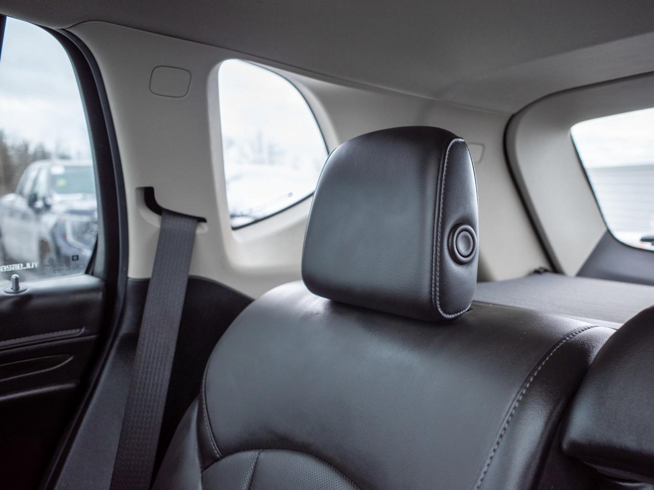 2019 Buick Envision Premium - Bose Audio Panoramic Sunroof Photo