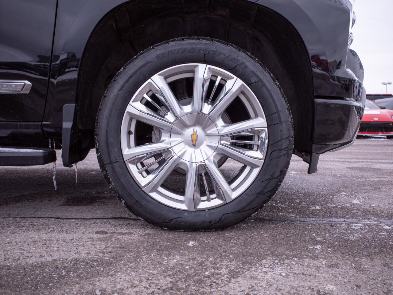 2023 Chevrolet Silverado 1500 High Country- 13.4-inch Touchscreen Photo