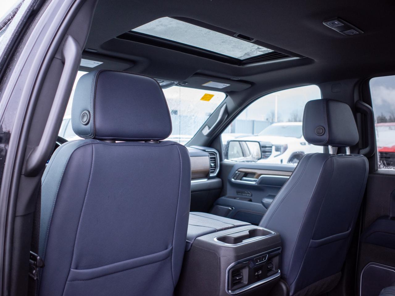 2023 Chevrolet Silverado 1500 High Country- 13.4-inch Touchscreen Photo