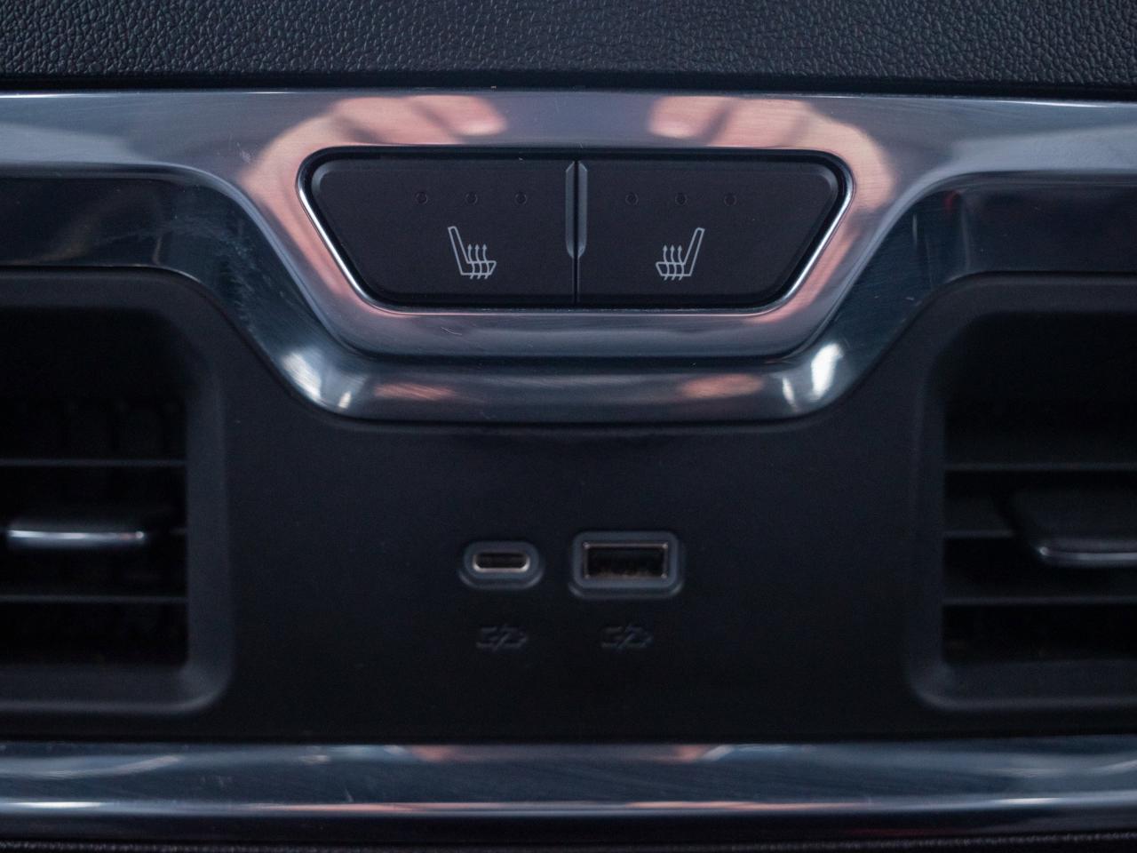 2023 Chevrolet Silverado 1500 High Country- 13.4-inch Touchscreen Photo