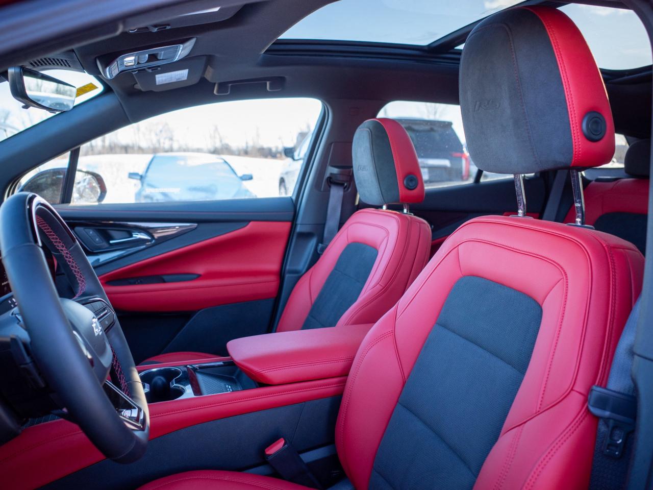 2025 Chevrolet Blazer EV AWD RS - 455 KM Range Photo