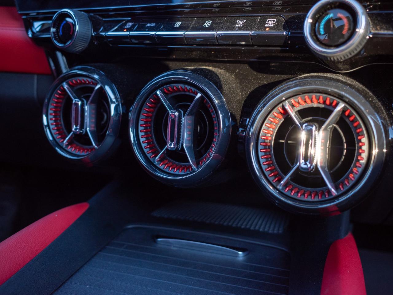 2025 Chevrolet Blazer EV AWD RS - 455 KM Range Photo