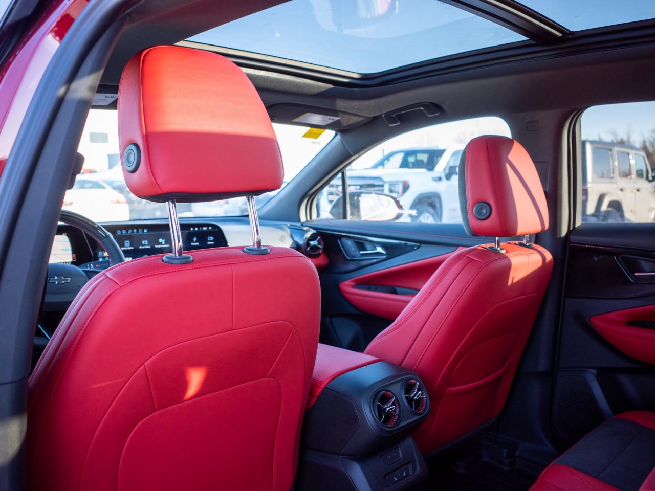 2025 Chevrolet Blazer EV AWD RS - 455 KM Range Photo