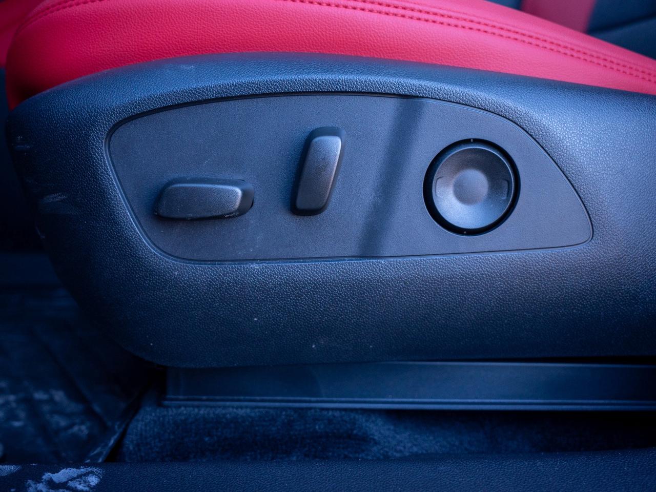 2025 Chevrolet Blazer EV AWD RS - 455 KM Range   Power Liftgate Photo