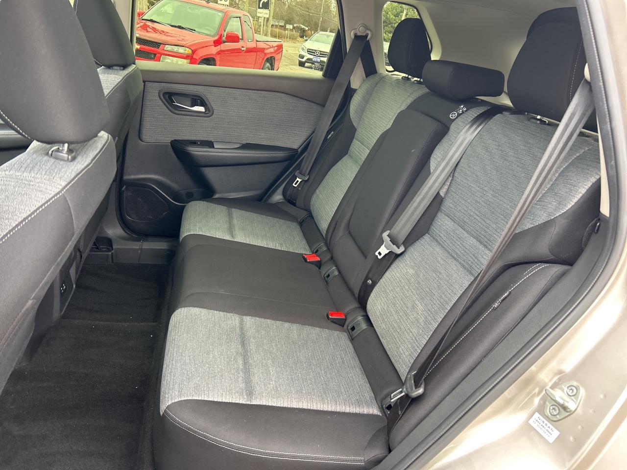 2023 Nissan Rogue SV Moonroof  AWD/REMOTE START  CALL PICTON 42K KMS Photo