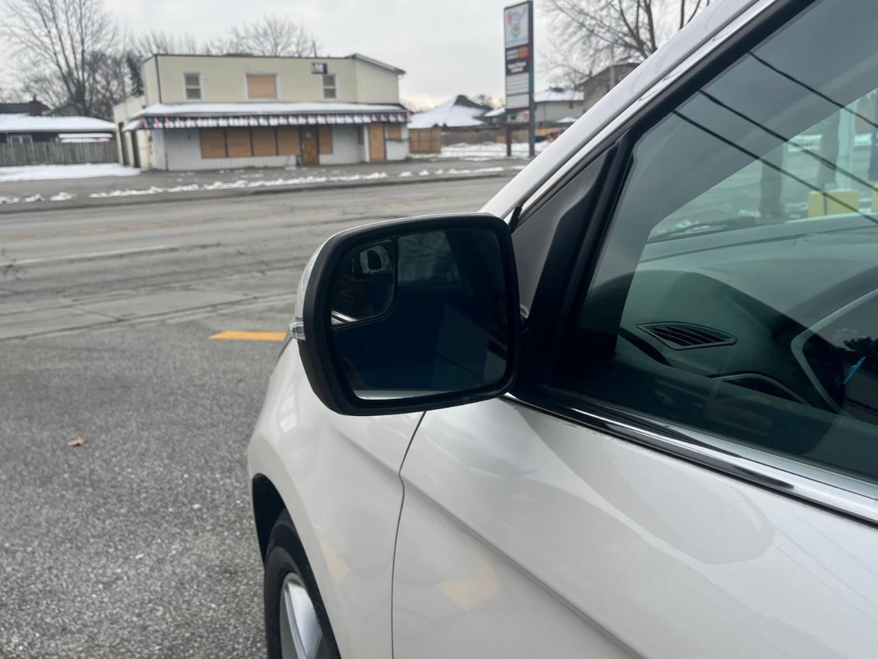 2018 Ford Edge SEL WELL LOVED GREAT VALUE Photo