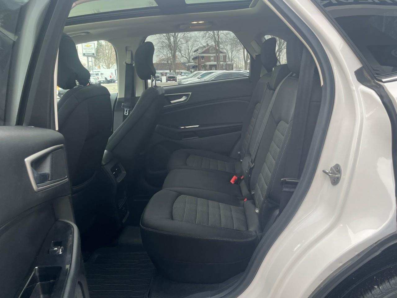 2018 Ford Edge SEL WELL LOVED GREAT VALUE Photo