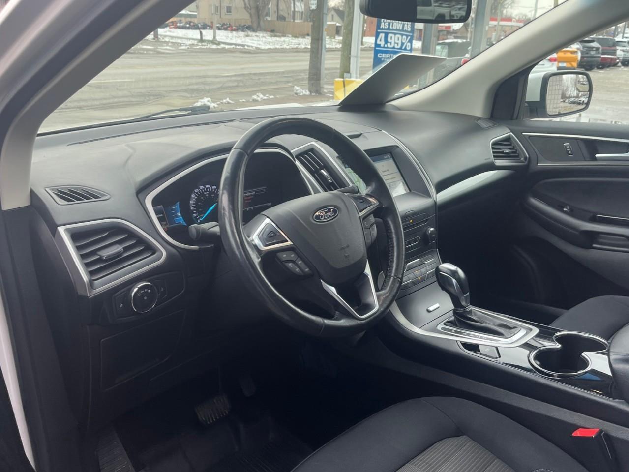 2018 Ford Edge SEL WELL LOVED GREAT VALUE Photo