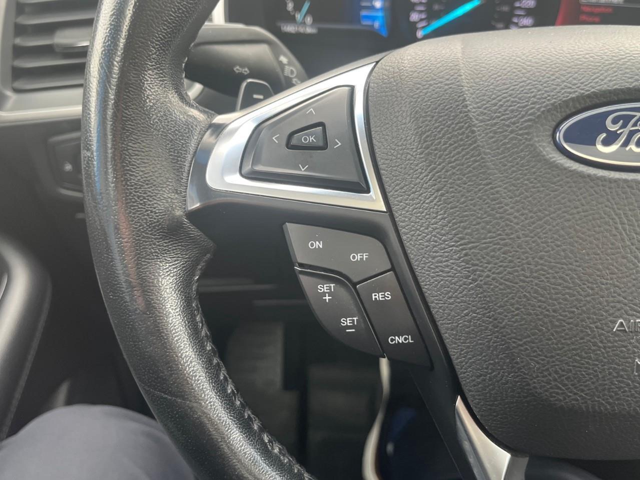 2018 Ford Edge SEL WELL LOVED GREAT VALUE Photo