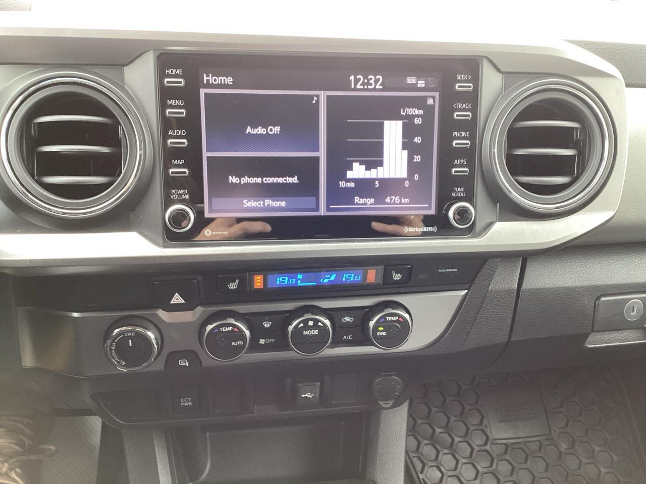 2022 Toyota Tacoma 4X4 DOUBLE CAB SR5 Photo