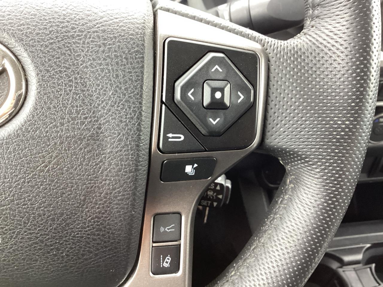 2022 Toyota Tacoma 4X4 DOUBLE CAB SR5 Photo