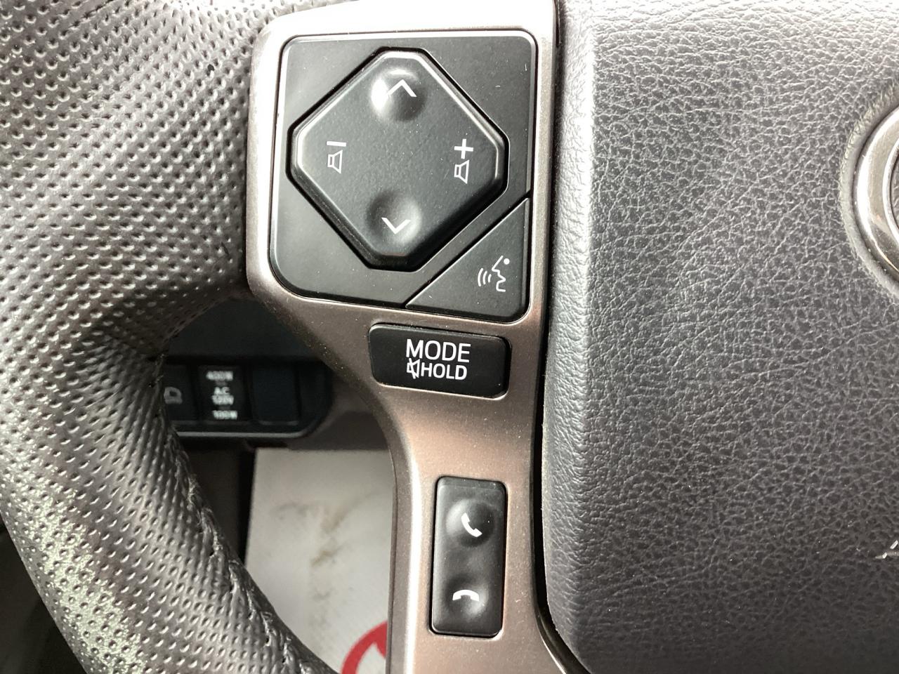 2022 Toyota Tacoma 4X4 DOUBLE CAB SR5 Photo