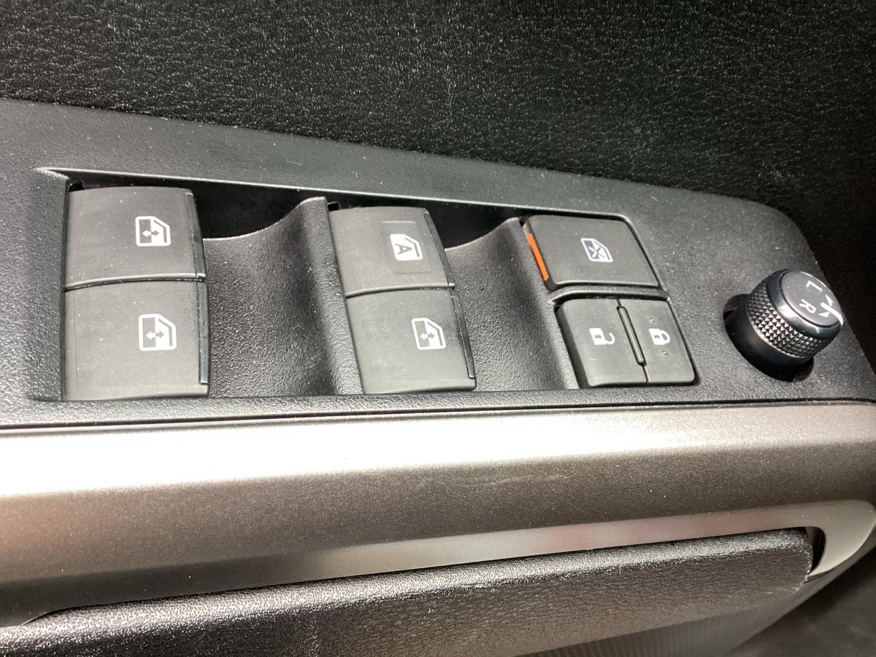 2022 Toyota Tacoma 4X4 DOUBLE CAB SR5 Photo