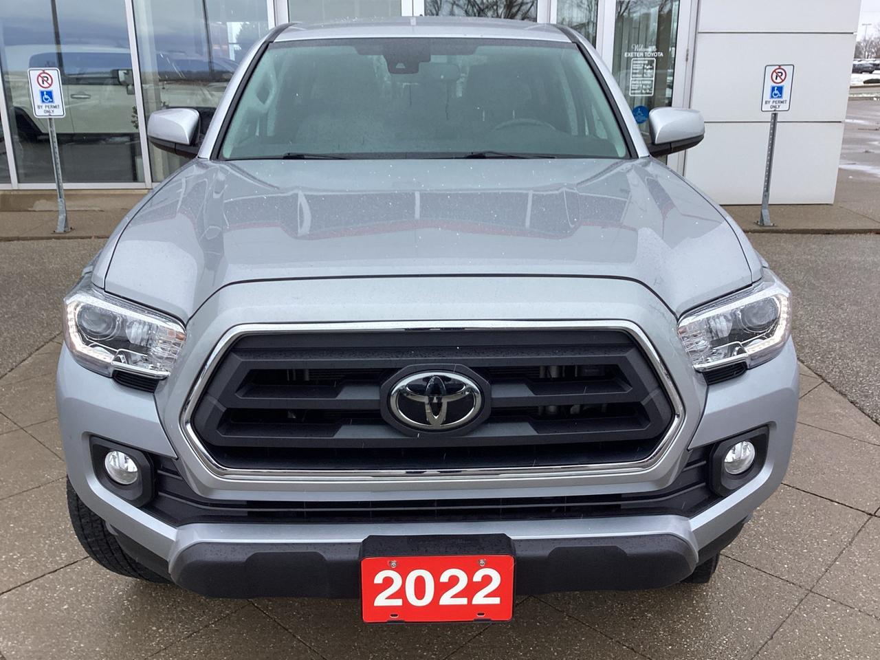 2022 Toyota Tacoma 4X4 DOUBLE CAB SR5 Photo