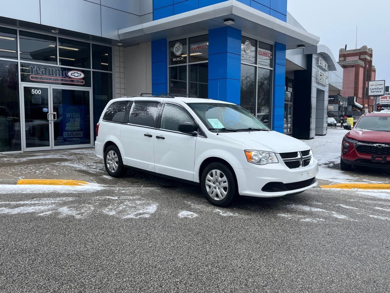 2020 Dodge Grand Caravan SE 7 PASS LOCAL TRADE Photo2