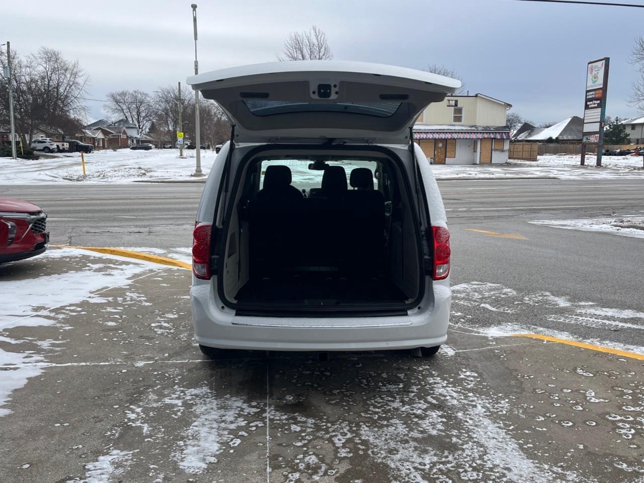 2020 Dodge Grand Caravan SE 7 PASS LOCAL TRADE Photo