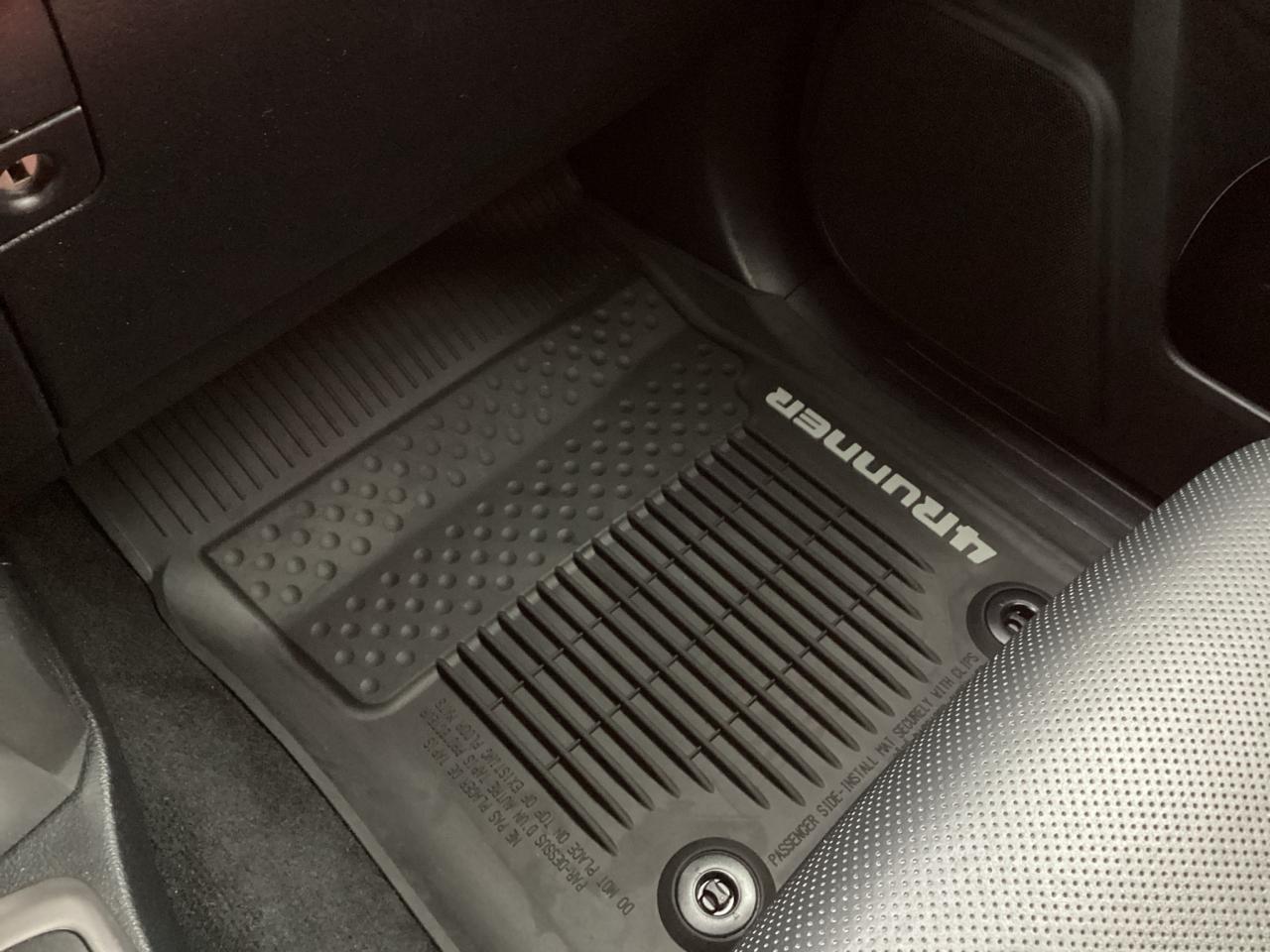 2019 Toyota 4Runner Limited 5 Passenger 4WD Photo2