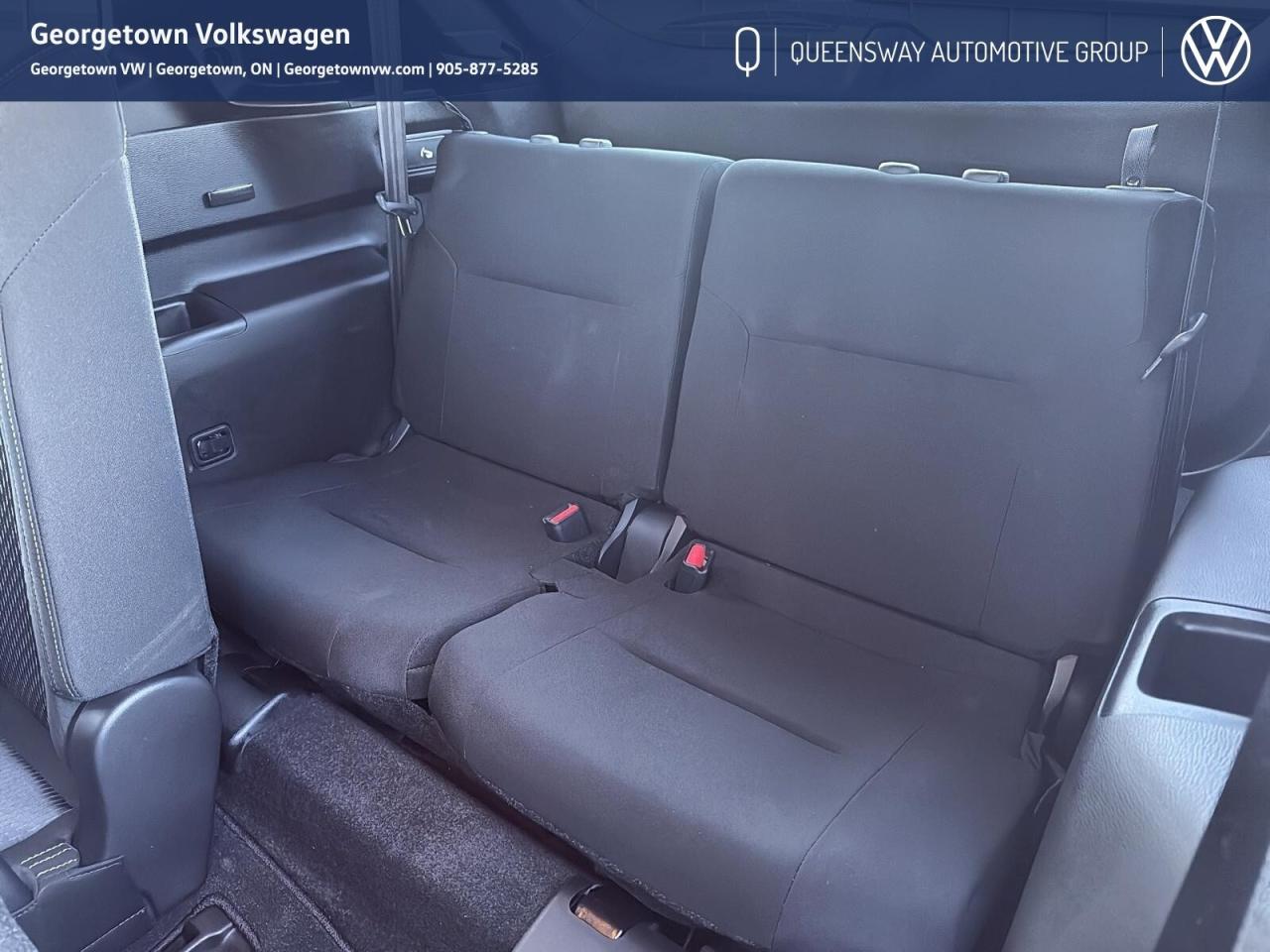 2024 Mitsubishi Outlander ES S-AWC   Carplay   7-Passenger   Remote Start Photo