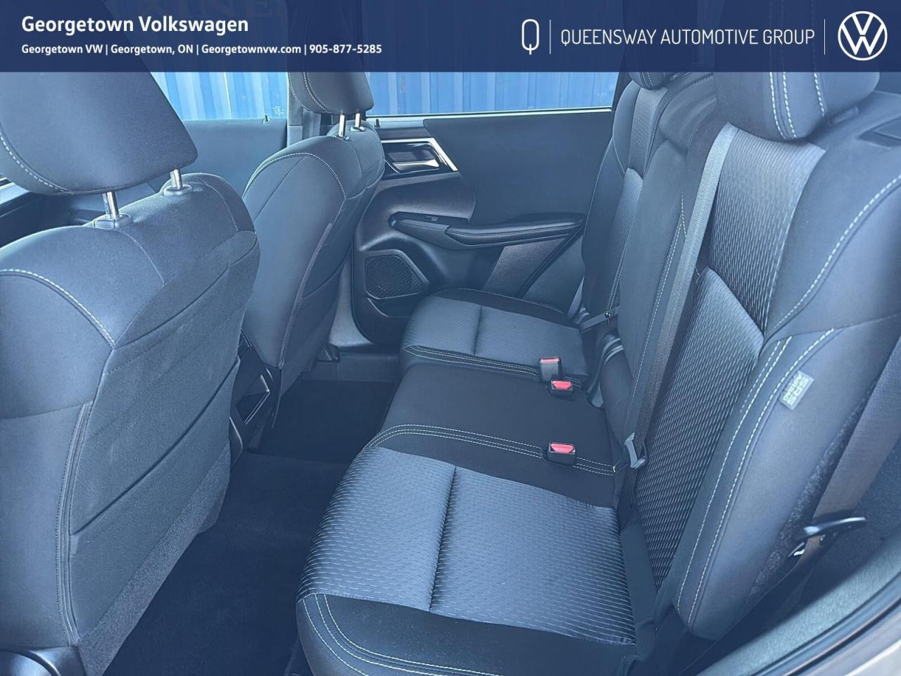 2024 Mitsubishi Outlander ES S-AWC   Carplay   7-Passenger   Remote Start Photo