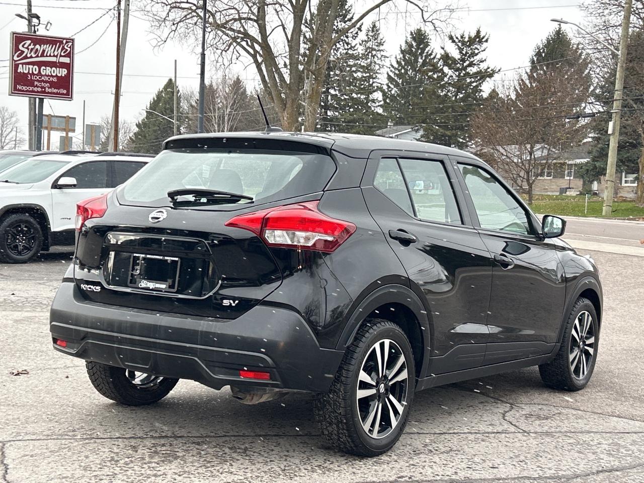 2019 Nissan Kicks SV HEATED SEATS/BACKUP CAM CALL PICTON 27K KM'S Photo4