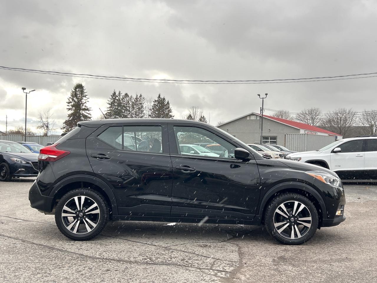 2019 Nissan Kicks SV HEATED SEATS/BACKUP CAM CALL PICTON 27K KM'S Photo