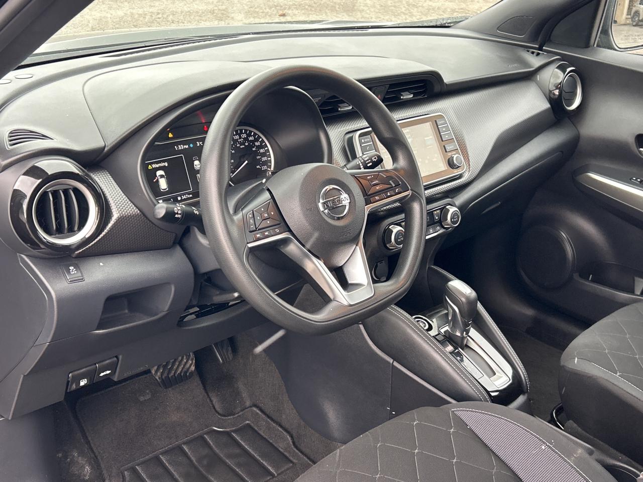 2019 Nissan Kicks SV HEATED SEATS/BACKUP CAM CALL PICTON 27K KM'S Photo