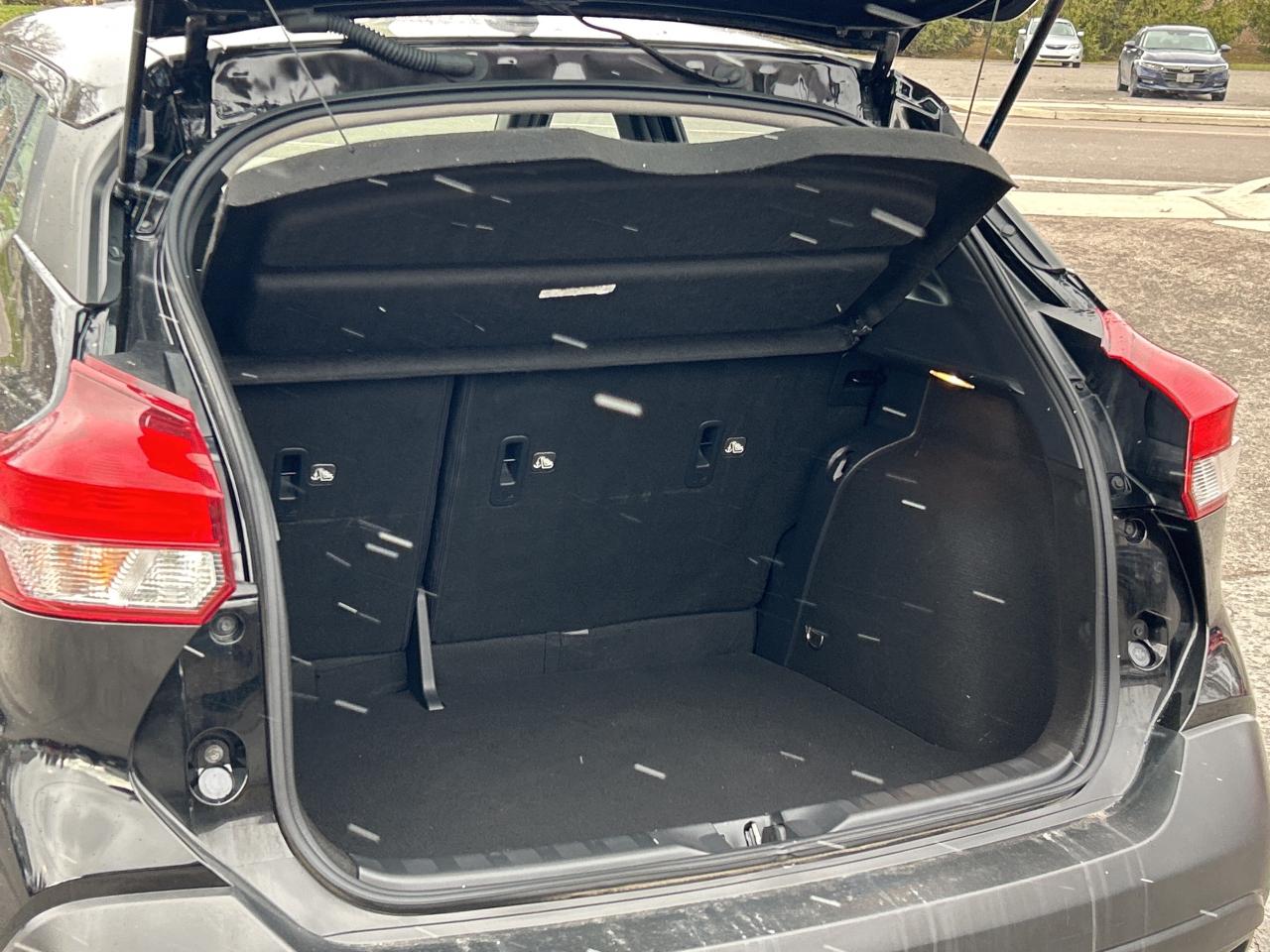 2019 Nissan Kicks SV HEATED SEATS/BACKUP CAM CALL PICTON 27K KM'S Photo